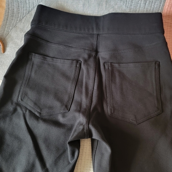 SPANX Active Cropped Stretch Ponte Leggings Size Small - Picture 8 of 8